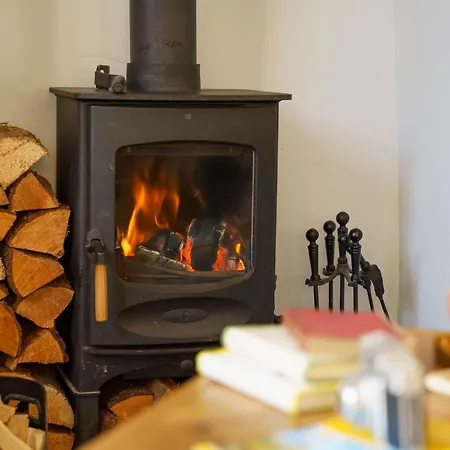 Gingersnap With Log Burner By Letmestay *