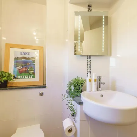 Gingersnap With Log Burner By Letmestay * Ambleside