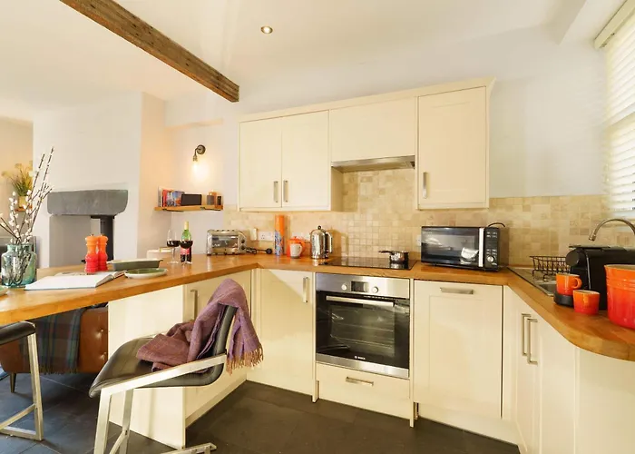 Casa de Férias Gingersnap With Log Burner By Letmestay *