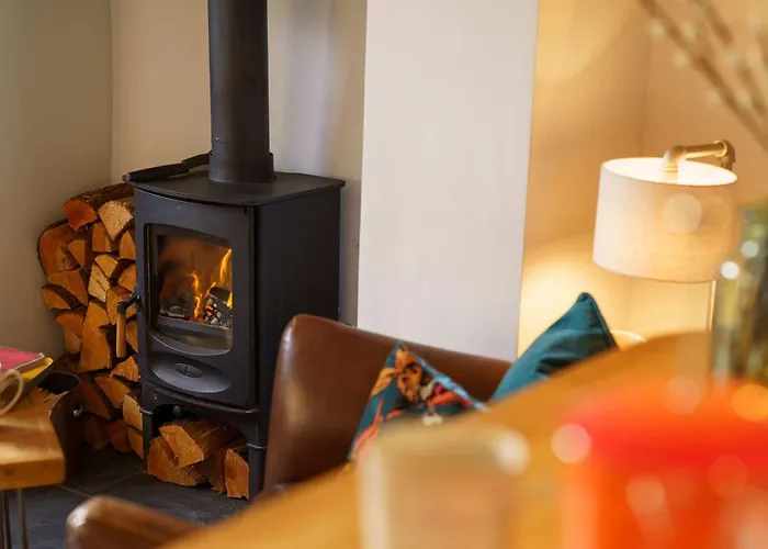 Casa de Férias Gingersnap With Log Burner By Letmestay