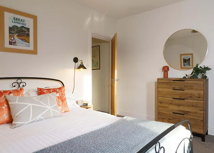 Gingersnap With Log Burner By Letmestay Casa de Férias